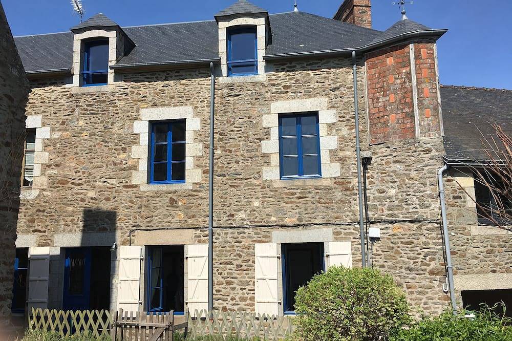 Charming Breton house in the heart of the Rance in Plouër-sur-Rance, Dinan region