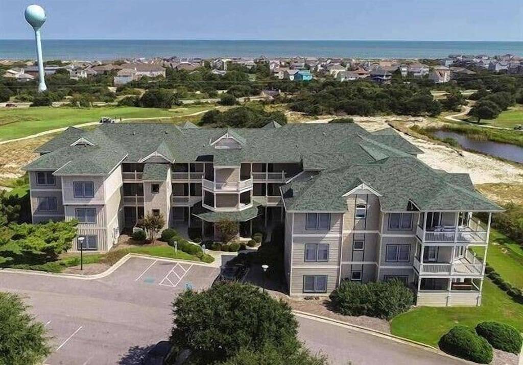 Ganze Wohnung, Memories By The Sea: Kleine, hundefreundliche Wohnung, Aufzug im Gebäude in Corolla, Currituck County