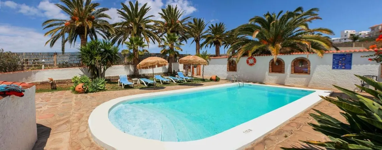 Country house for 2 people, with garden and pool as well as view, child-friendly - 1
