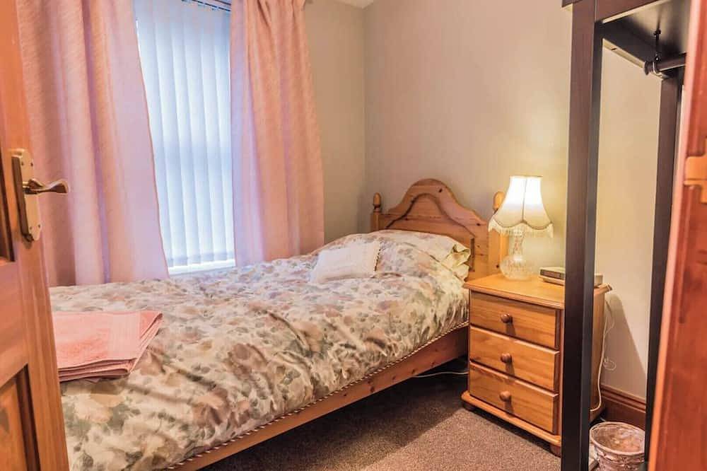 Stanwix Cottage. Walking distance of park and town in Carlisle, Cumbria