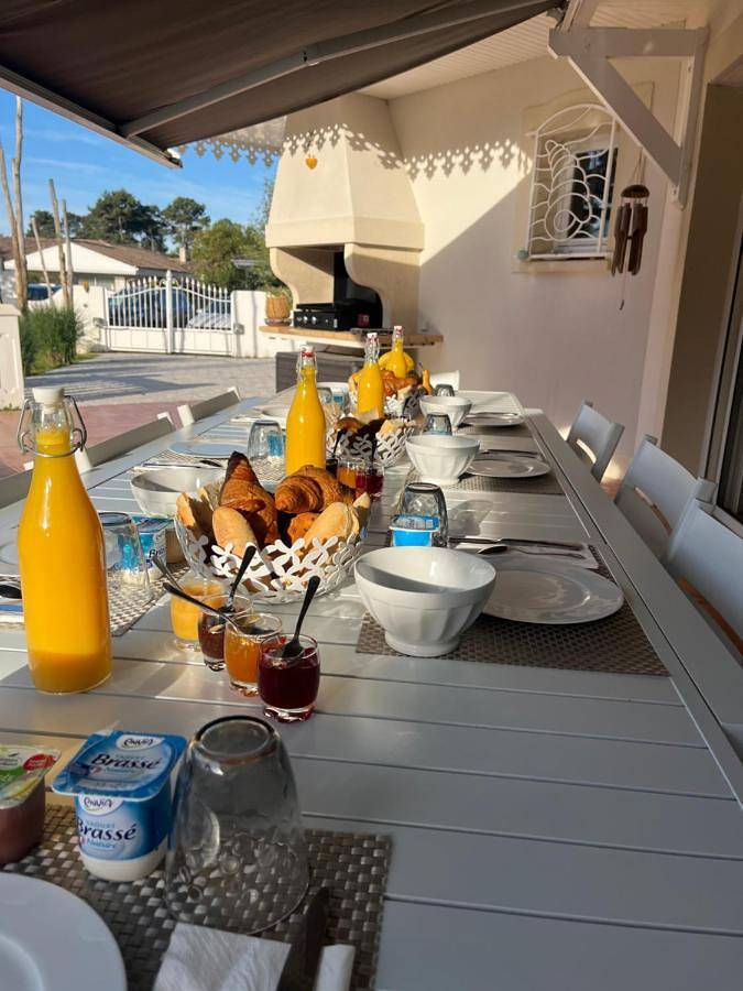Chambre d’hôte pour 2 personnes, avec jardin ainsi que piscine et terrasse au Bassin d'Arcachon - 4