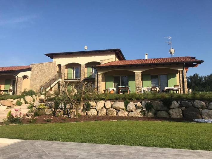 Chambre d’hôte pour 2 personnes, avec balcon et piscine ainsi que jardin et vue à Peschiera del Garda - 4