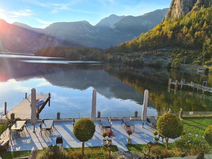B&B für 4 Personen, mit Terrasse und Ausblick sowie Seeblick in Obertraun