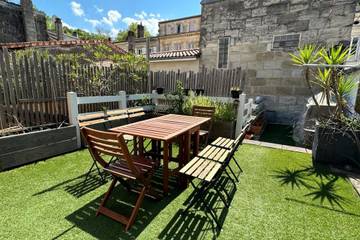 Gîte pour 8 personnes, avec terrasse, adapté aux familles à Lormont