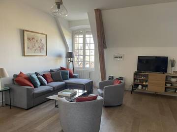 Gîte pour 8 personnes, avec jardin, animaux acceptés à Trévol