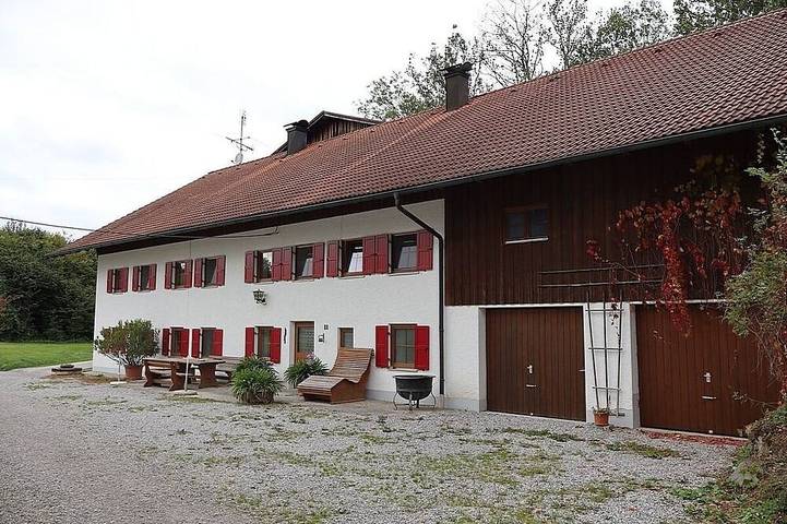Ferienhaus für 9 Personen, mit Garten, mit Haustier in Roßhaupten
