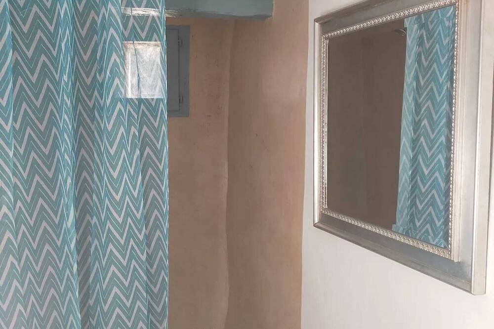 Entire apartment, Homerez - Apartment in Medieval Sauve with Terrace View in Sauve, Le Vigan region