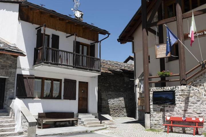 Gîte pour 5 personnes, avec Balcon ainsi que Jardin et Vue à Rhêmes-Notre-Dame