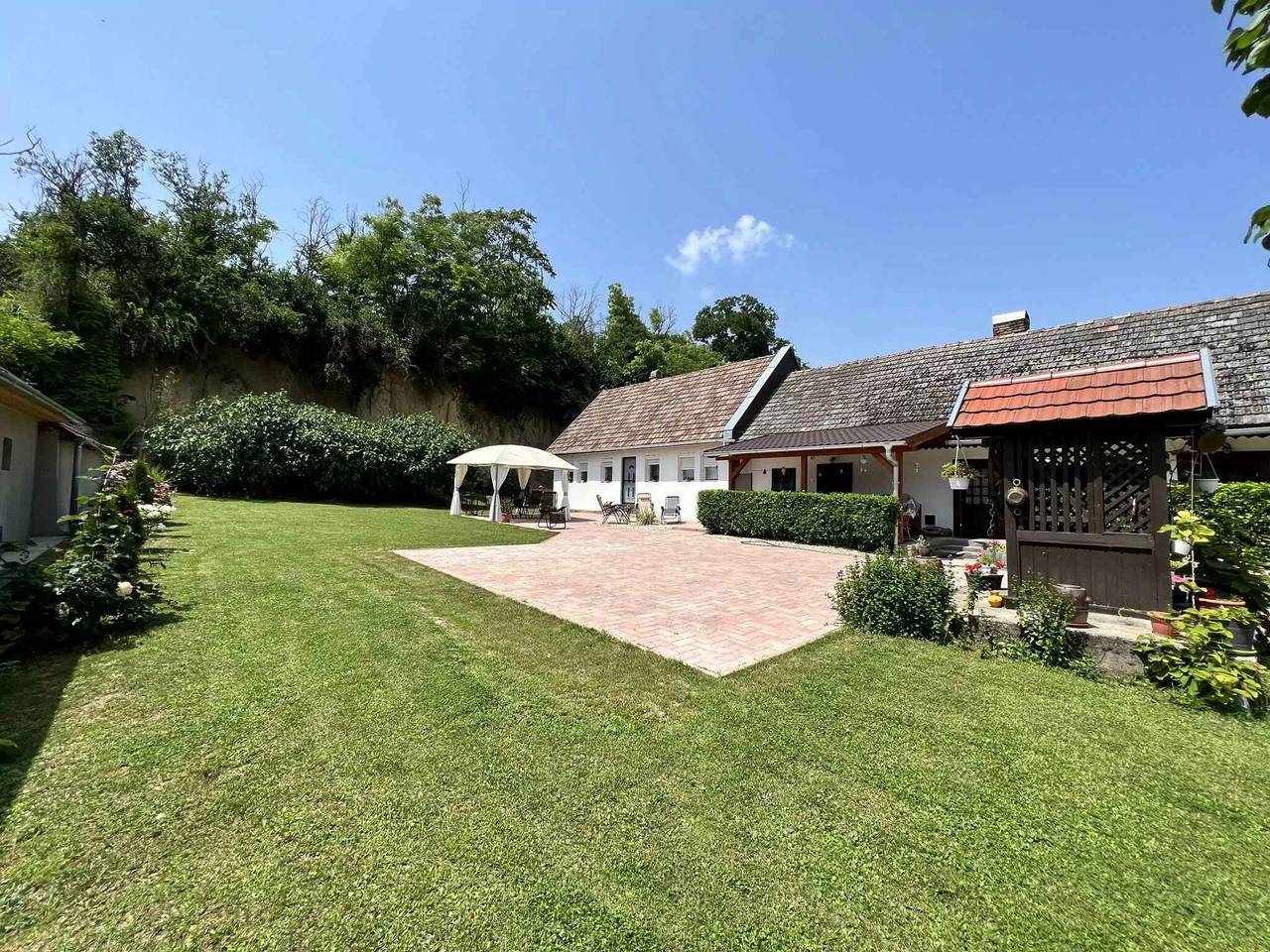 Holiday home in rural tranquillity, in a friendly location, near a winery  in South West Balaton