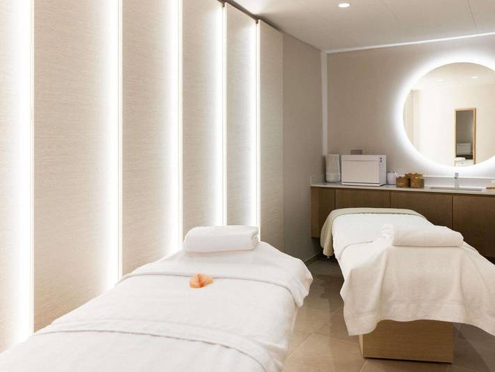Hôtel pour 4 personnes, avec jardin et sauna ainsi que jacuzzi et piscine, animaux acceptés
