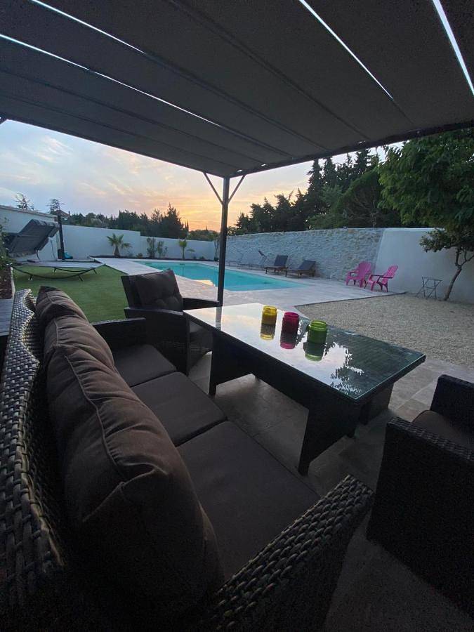 Location de vacances pour 7 personnes, avec piscine ainsi que vue et jardin, adapté aux familles à Vacqueyras - 2