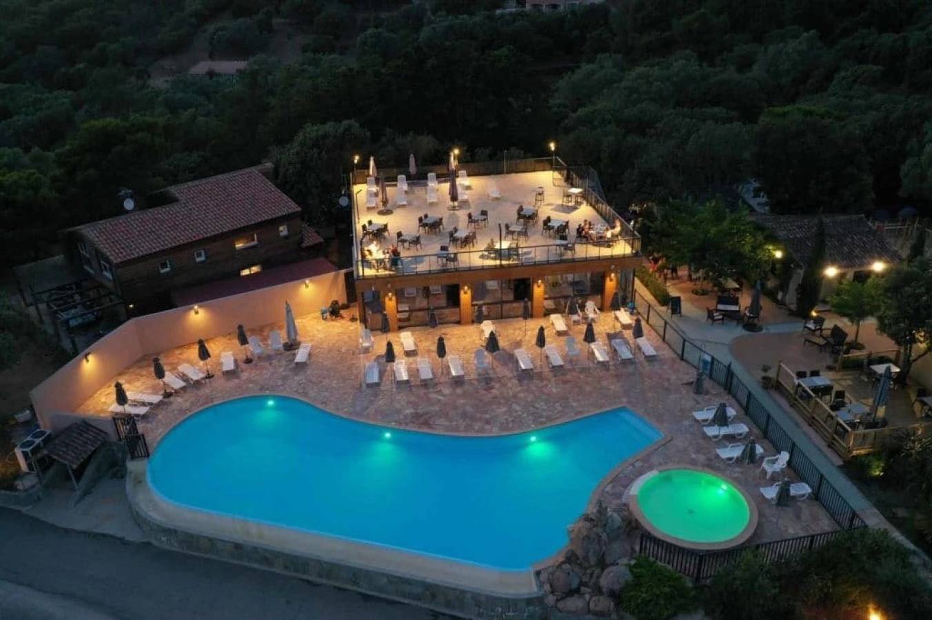 Camping 4 étoiles - Piscine  - ccbfief in Cappiciolo, Olmeto