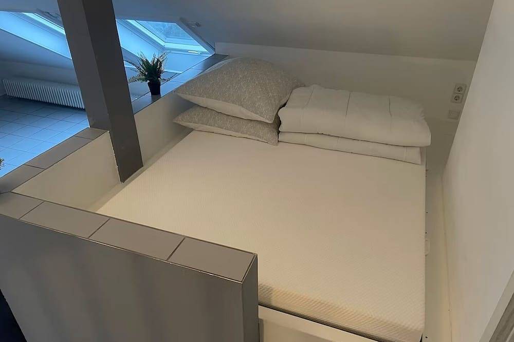 Ganze Wohnung, Loft mit Kamin – außergewöhnliches Apartment mit Charme in Karlsdorf-Neuthard, Rheinebene