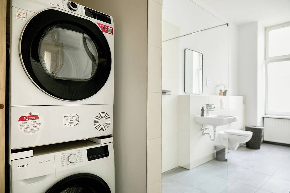 Ganze Wohnung, Design Apartment Berlin Mitte mit Balkon in Wedding Berlin, Berlin