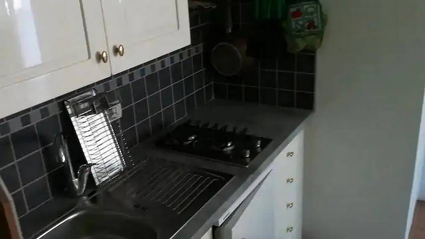Gîte pour 2 personnes, avec Terrasse à Ville de Cres - 4