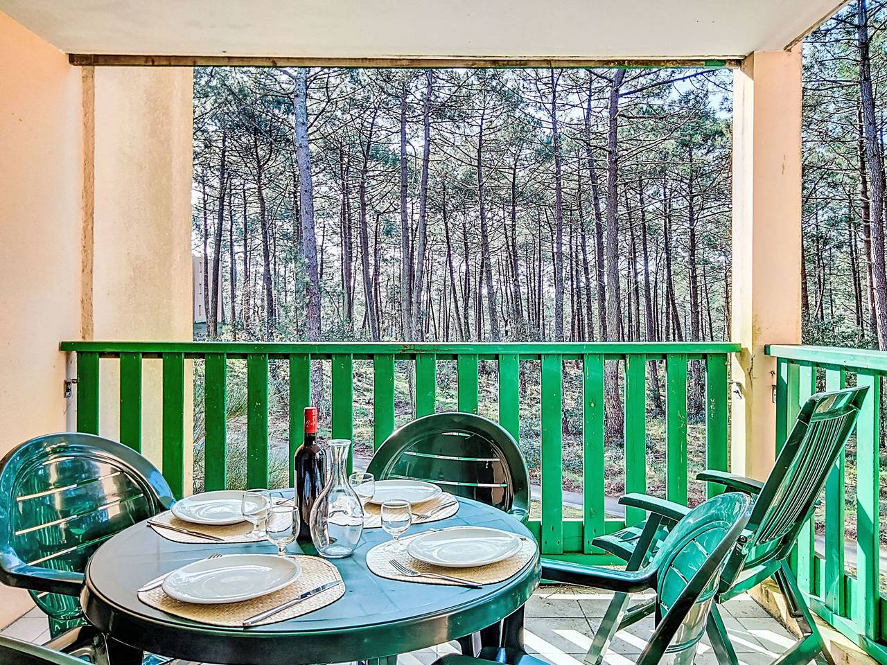 Entire apartment, Les Grands Pins in Carcans, Lesparre-Médoc region