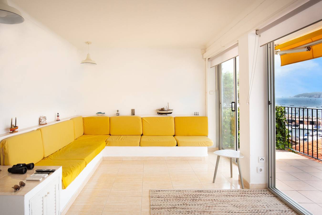 Entire apartment, Apartment 'Llafranch Sea' with Sea View, Private Terrace and Wi-Fi in Llafranc, Palafrugell