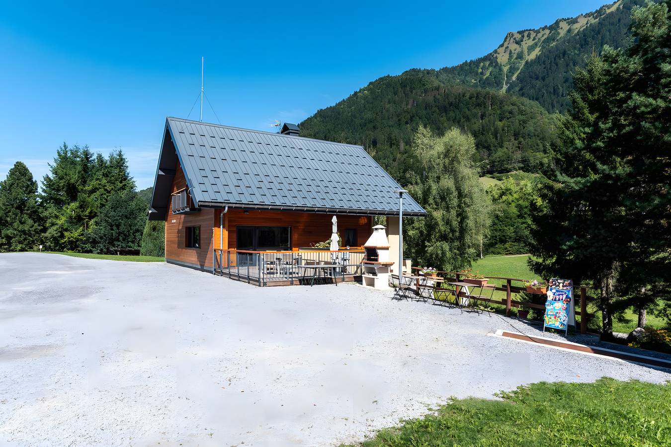 L'Hostel Des Combes – L’Esprit Auberge & le Confort d’un Hôtel in Seythenex, Parc naturel régional du Massif des Bauges