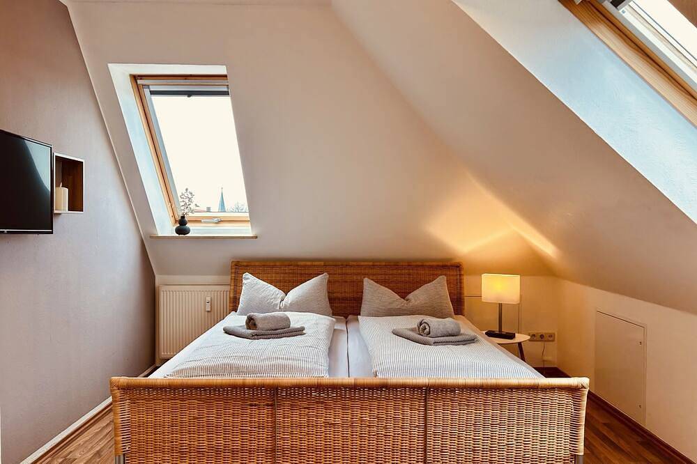 Ganze Wohnung, Modernes Ap.| 24h-Self-Check-in|Wlan|Smart+Sattv in Erfurt, Thüringer Kernland