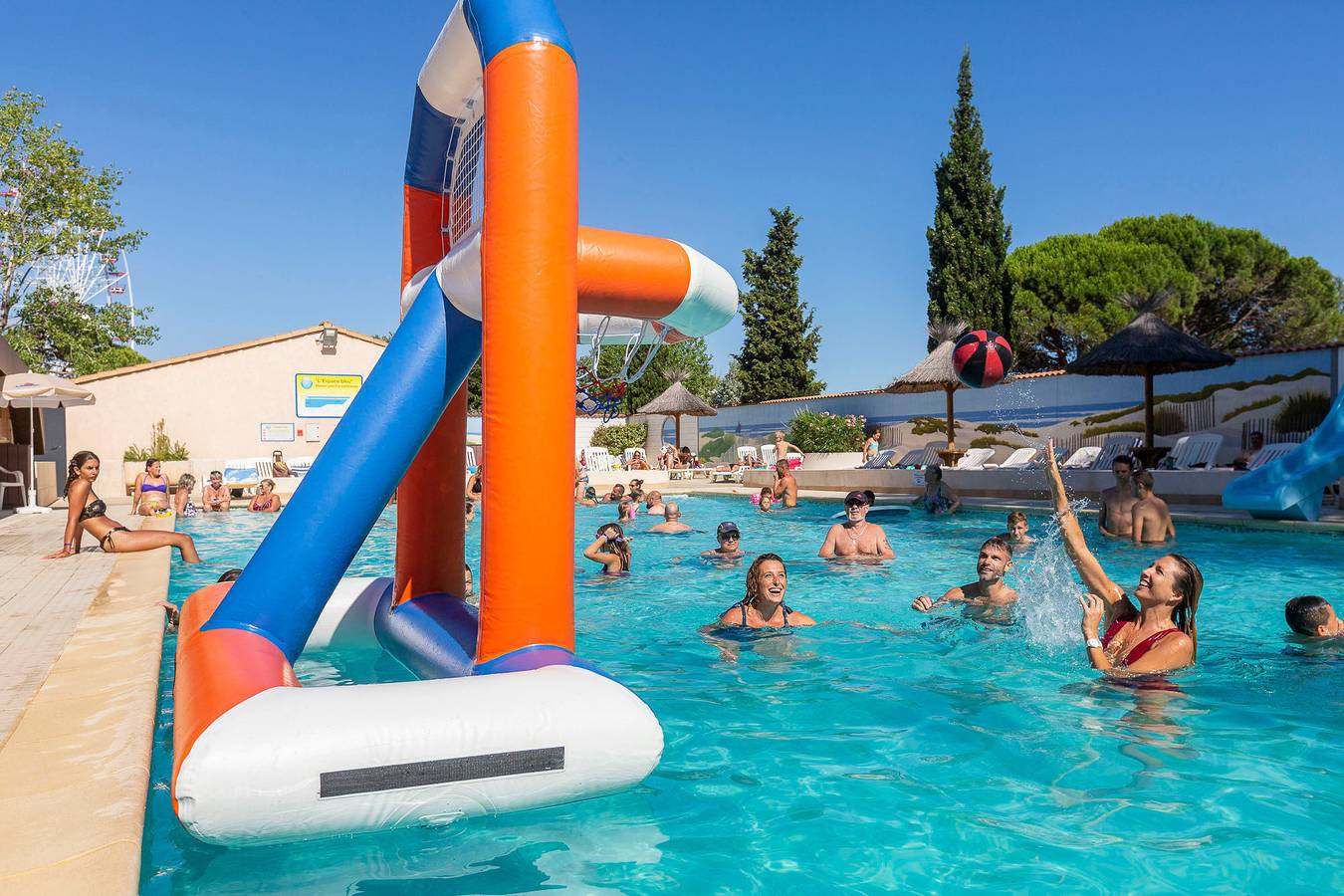 Caravane pour 4 personnes avec piscine in Le Grau-du-Roi, Côte d'Améthyste