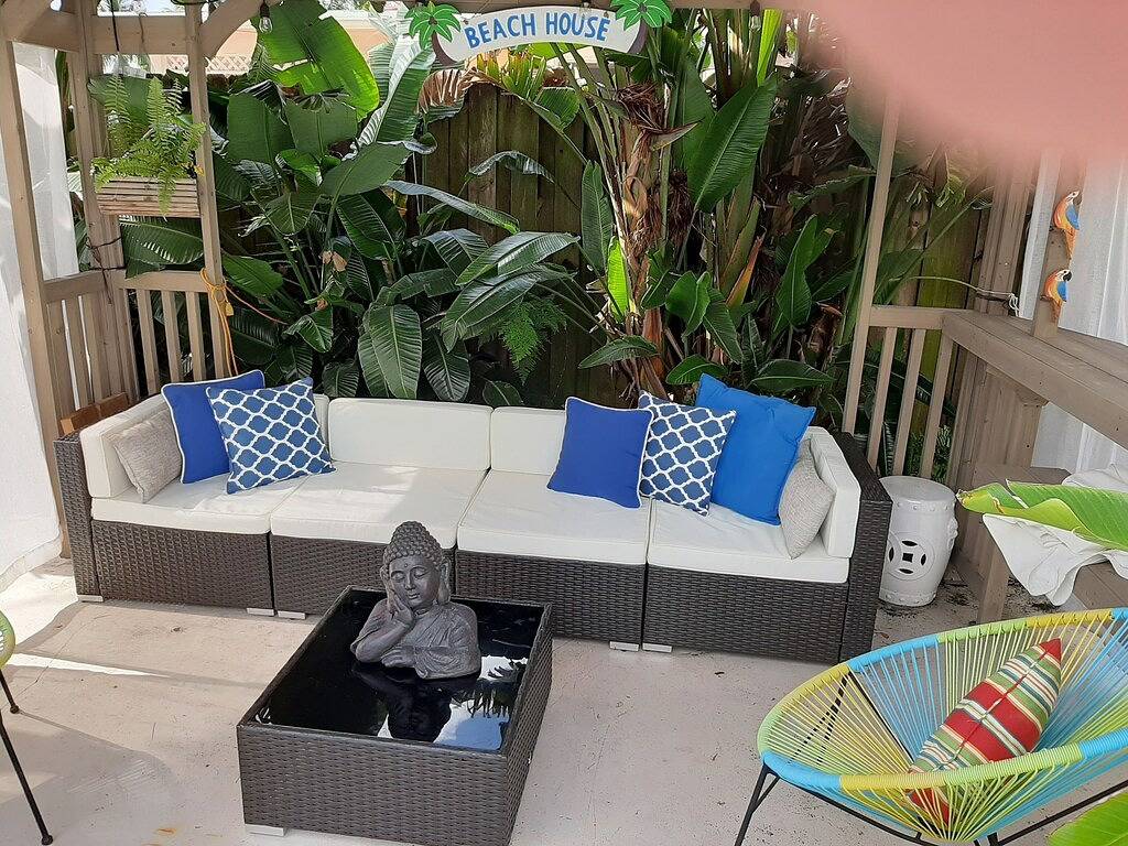 The Place, ein wunderschönes privates und ruhiges, gemütliches Zimmer mit Mikrowelle. in Oakland Park, Broward County