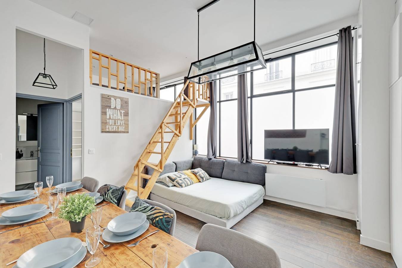 Apartamento entero, Renovated Design Apartment In Montparnasse in París, Isla de Francia