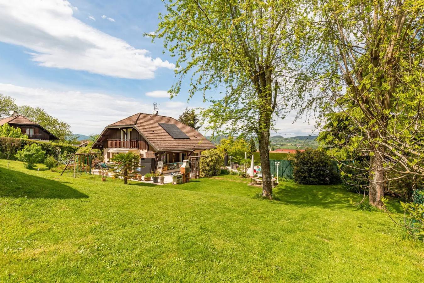 Maison d'hôtes 'Chambres D'hotes Près Lac Annecy 1' avec piscine partagée et jardin partagé in Étercy, Région d'Annecy
