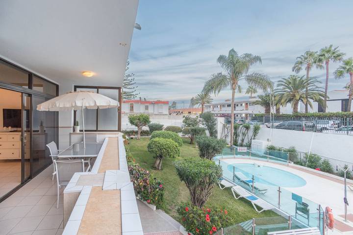 Ferienwohnung für 3 Personen, mit Terrasse und Pool sowie Garten - 1