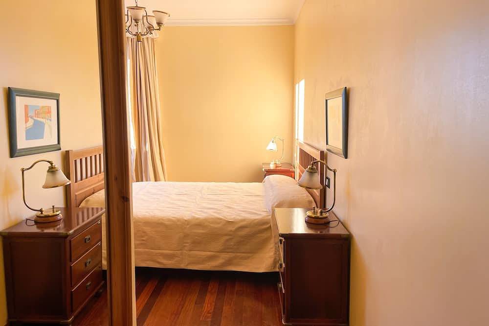 Chalet de típica arquitectura canaria in Fontanales, Moya