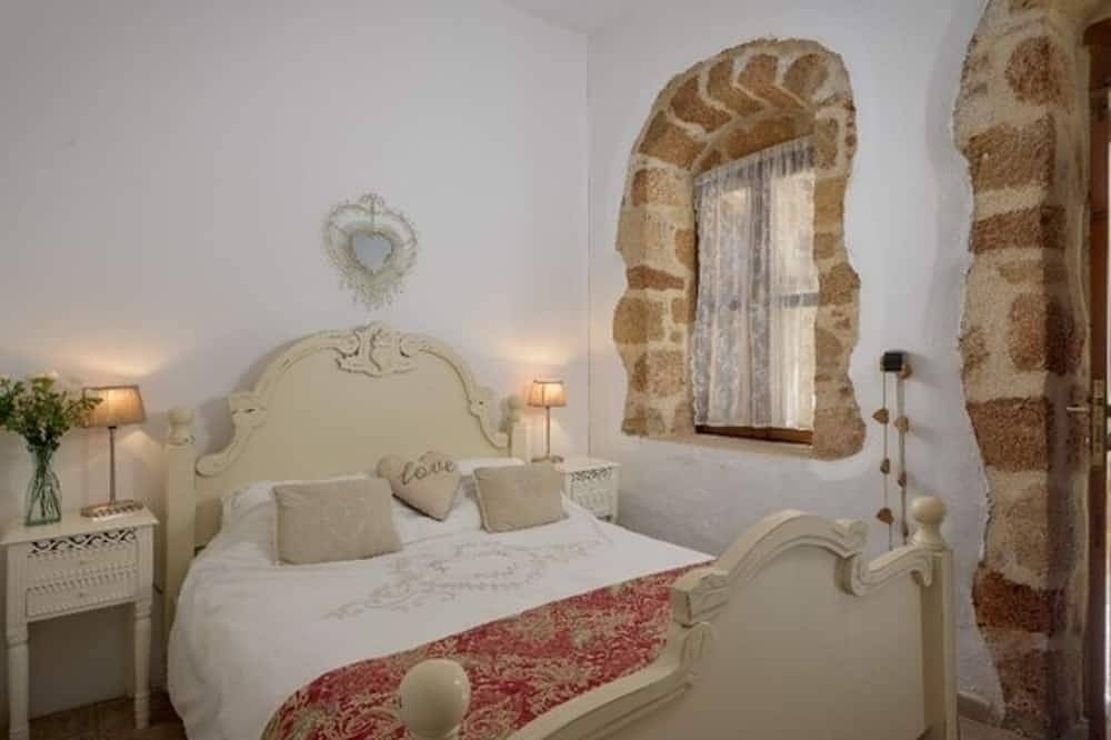 3 Bedroom Modernised Captains House in the Heart of Lindos Village in Lindos, Rhodes