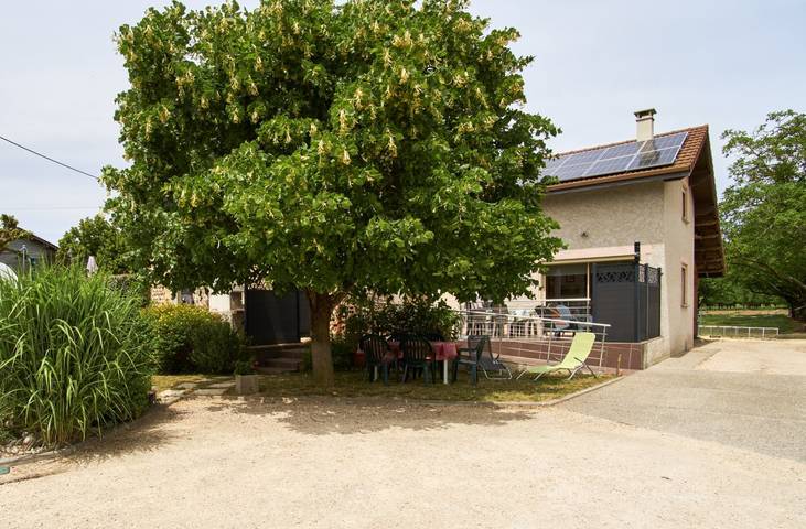 Gîte pour 5 personnes, avec terrasse et jardin dans Auvergne-Rhône-Alpes - 3