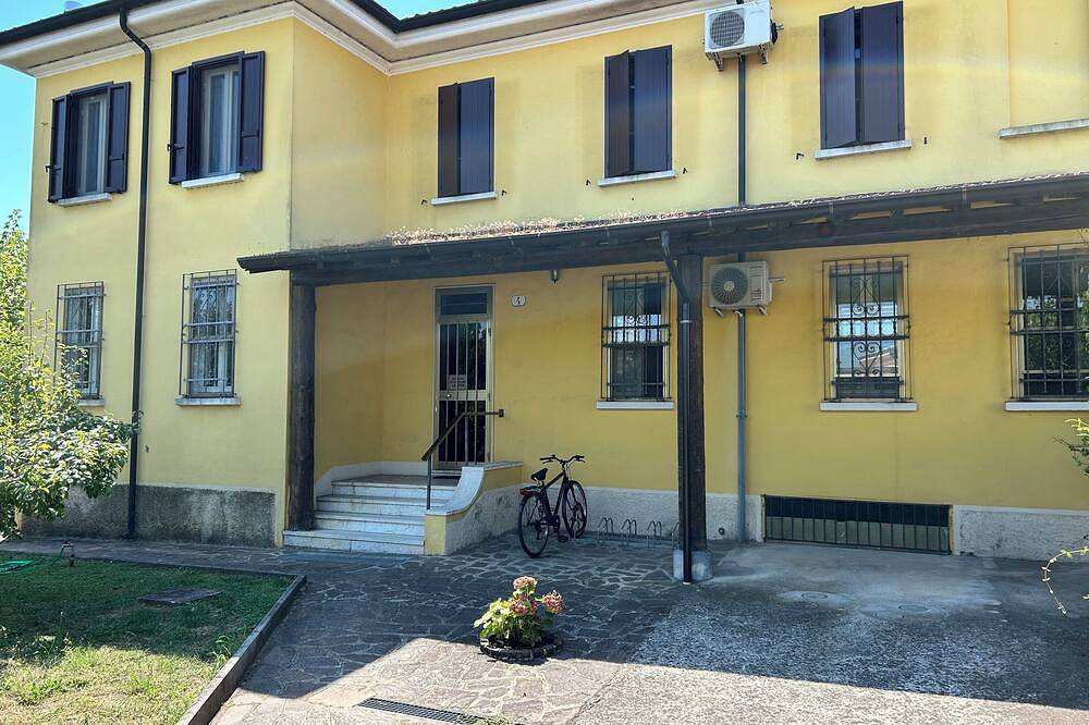 Apartamento entero, Ponterosso Guesthouse in Mantua, Provincia de Mantova
