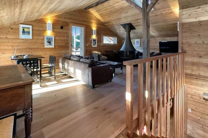 Location de vacances pour 10 personnes, avec sauna et jacuzzi dans Sarreyer