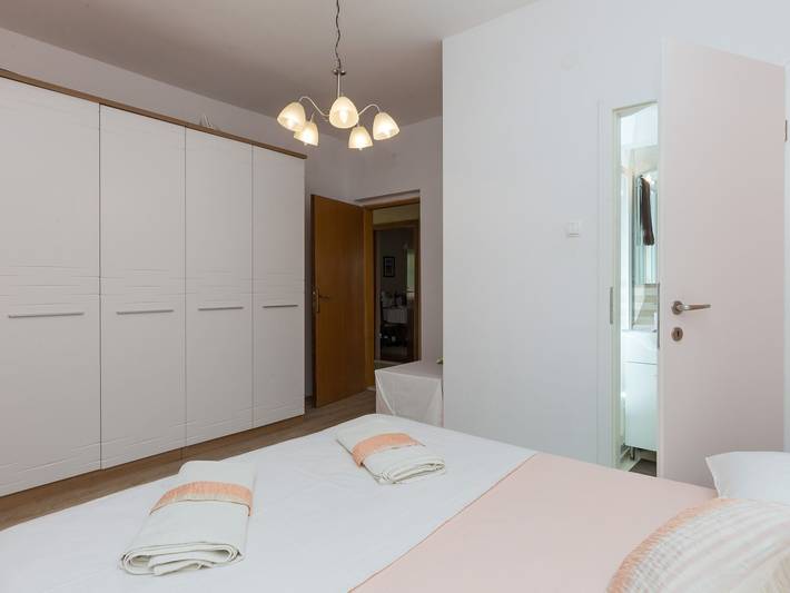 Gîte pour 7 personnes, avec jardin et terrasse, animaux acceptés à Slano - 3