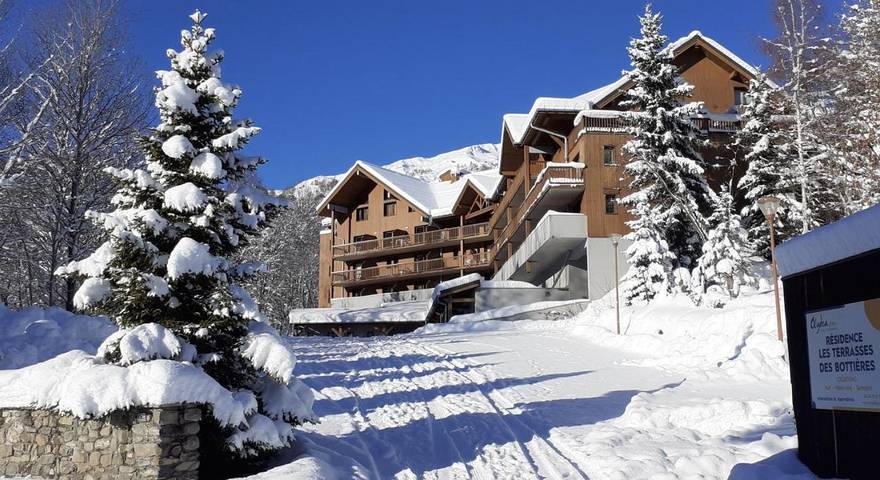 Gîte pour 6 personnes, avec sauna et vue ainsi que terrasse et piscine, animaux acceptés à Saint-Pancrace