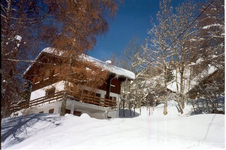 Chalet pour 22 personnes, avec terrasse et jardin, animaux acceptés à La Chapelle-d'Abondance