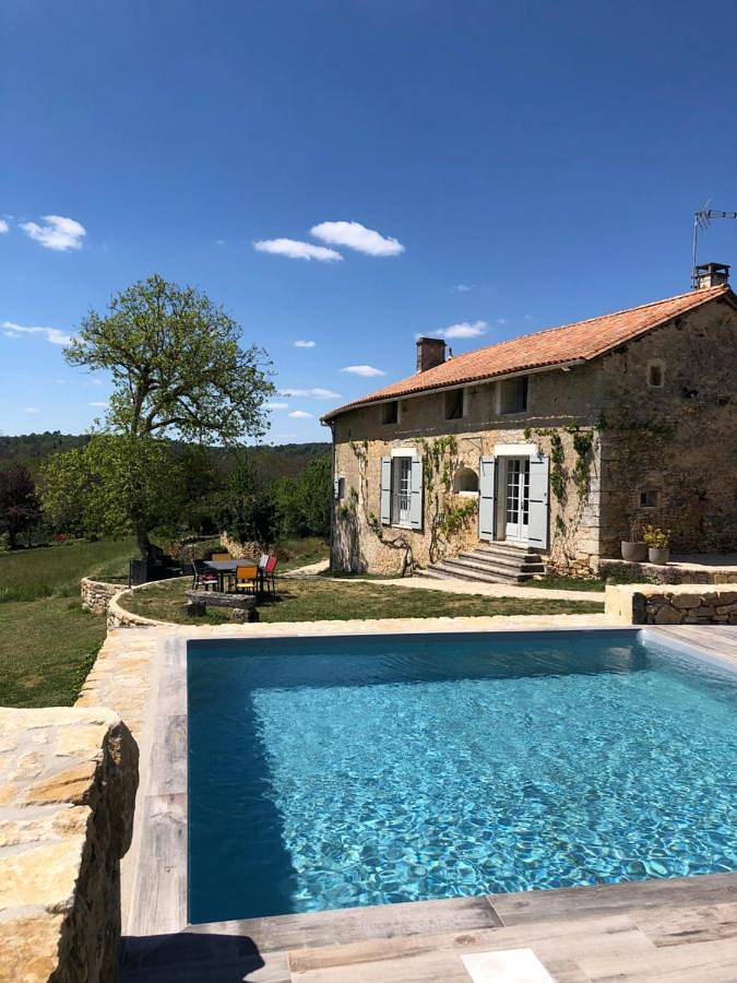 Location de vacances pour 6 personnes, avec vue ainsi que piscine et jardin à Saint-Front-la-Rivière - 2