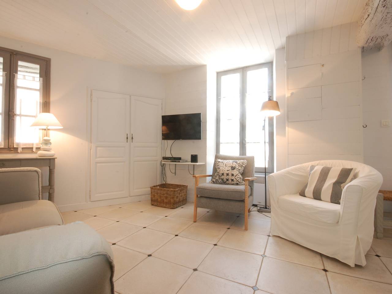 Ganze Wohnung, Charmante Wohnung im Dorfzentrum in Saint-Martin-de-Ré, Ile de Re