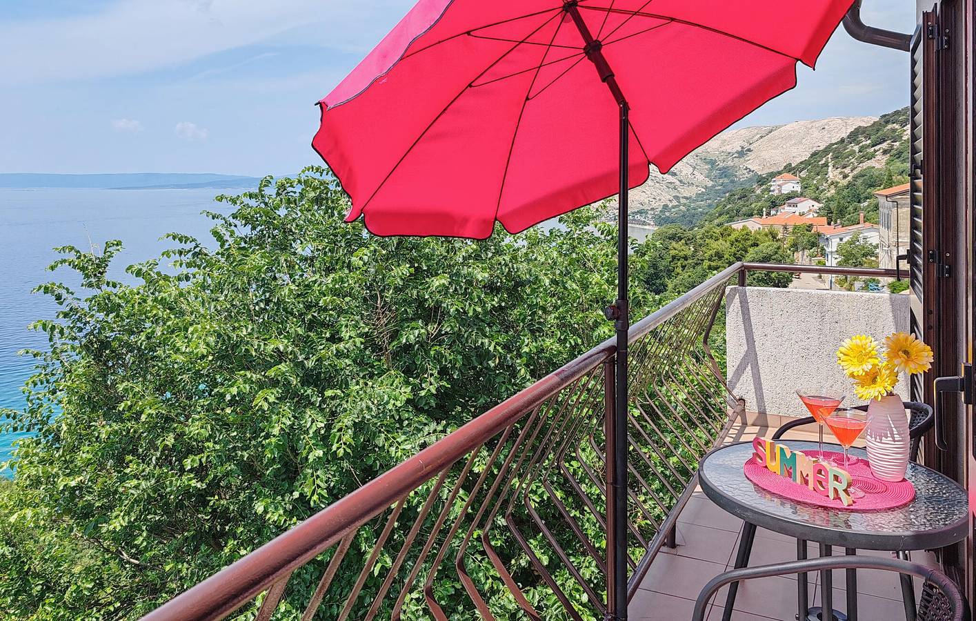 Ganze Ferienwohnung, Ferienwohnung für 4 Personen mit Terrasse in Baska, Krk