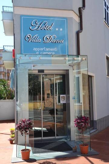 Hôtel pour 2 personnes, avec terrasse, animaux acceptés à Borghetto Santo Spirito