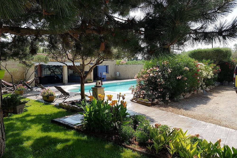 Avignon, freistehende Villa von 110m2 mit privatem Pool, Ball-Feld .. in Sorgues, Vaucluse