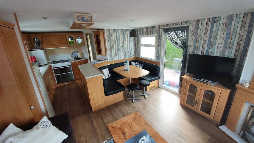 Wohnmobil für 4 Personen, mit Terrasse und Pool in Brouwershaven - 4