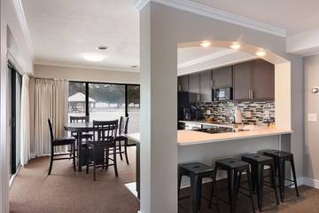 Beach Rental for 10 Guests in Lake Michigan, Michigan, Picture 2