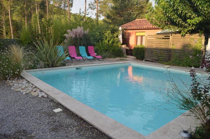 Maison de vacances pour 3 personnes, avec piscine et jardin en Provence-Alpes-Côte d'Azur - 3