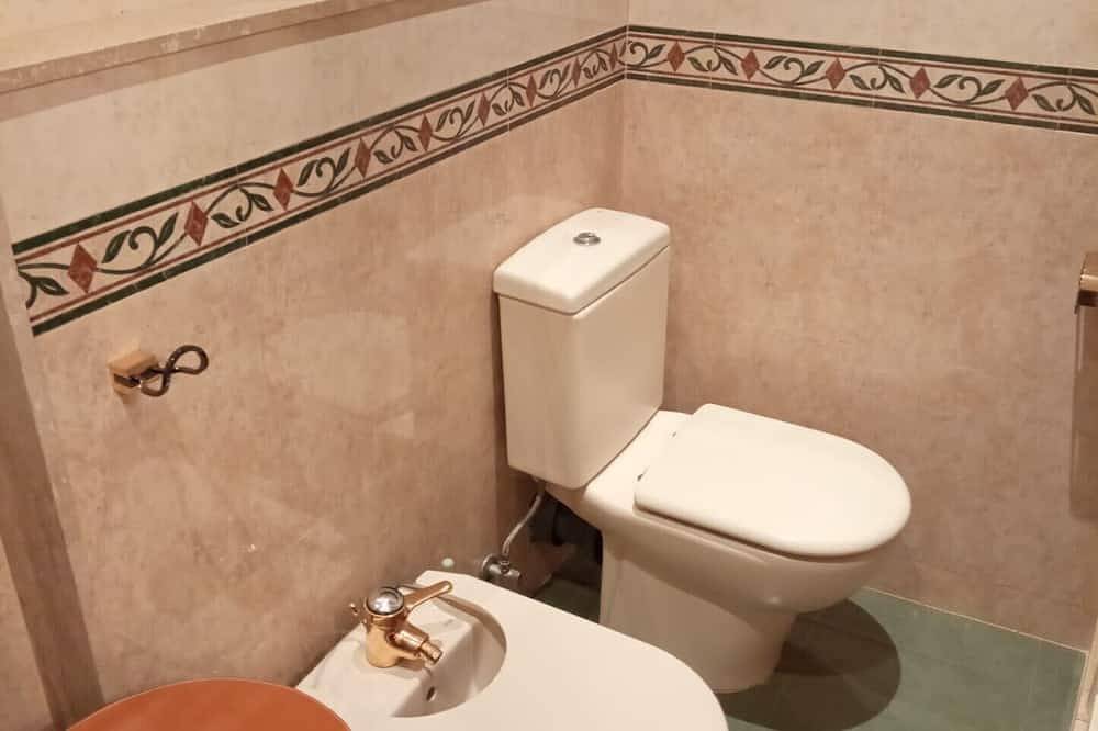Entire apartment, Family apartment in the city center, enjoy activities and natural surroundings. in Alcoi, Alicante Inland