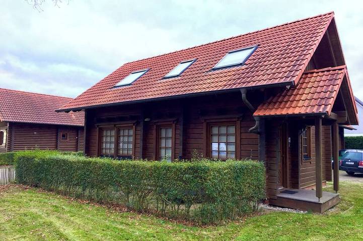 Ferienhaus für 5 Personen, mit Terrasse und Garten sowie Sauna