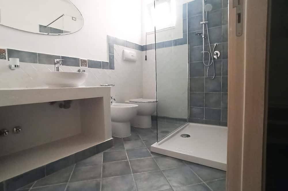 Apartamento entero, Matte  Sea view flat located in the Ruve Bianche Residence with swimming pool and private beach in Vibonati, Cilento