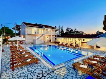 Villa mit pool für 21 Personen, mit Garten auf Korfu