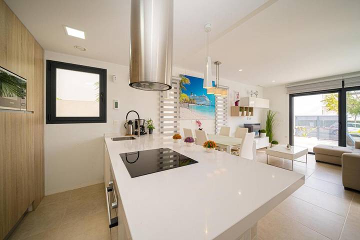 Casa rural para 6 personas, con piscina además de terraza y jardín en Pulpí - 4