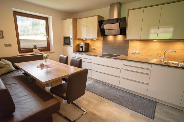 Ferienwohnung für 5 Personen, mit Terrasse